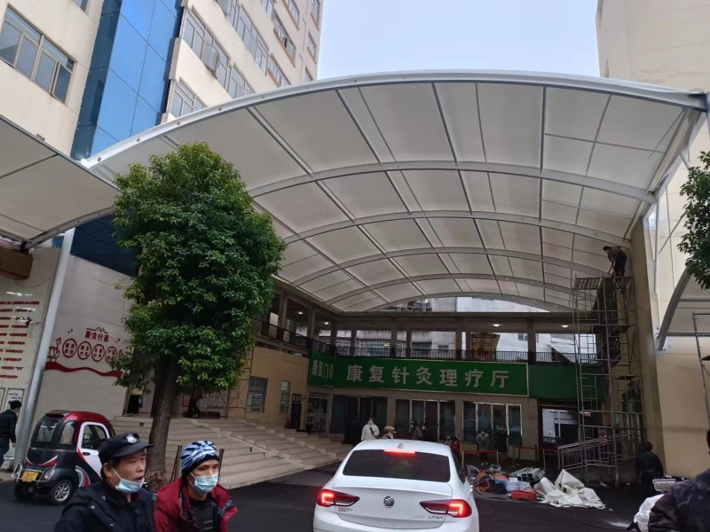 兴化市推拉雨棚定制厂家，仓库通道、卸货区移动伸缩棚搭建-2